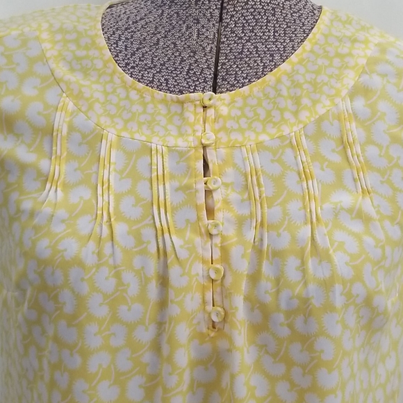 🎉HP🎉Talbots Yellow and White Printed Top - Picture 4 of 7